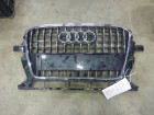 Audi Q5 c 2008г Решетка радиатора (после 2012г под парктроник) (8R0853651R)