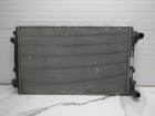 Volkswagen Passat B8 2015г Радиатор охлаждения