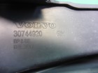 Volvo S40 с 2004г Накладка ПТФ правая (30744920)